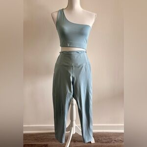 Girfriend Collective High-Waist Sage Green Women's Top and Leggings (Medium)